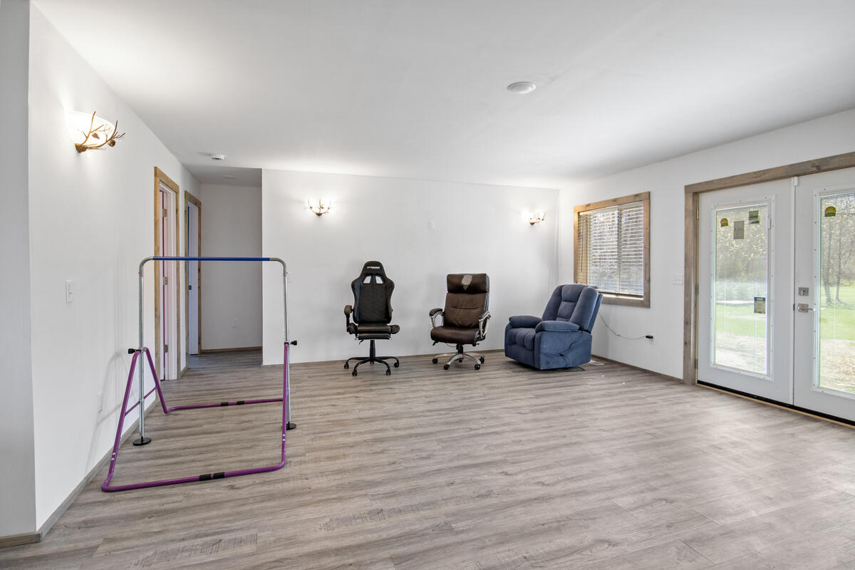 500 E 136th Street, Grant, MI, 49327-9655