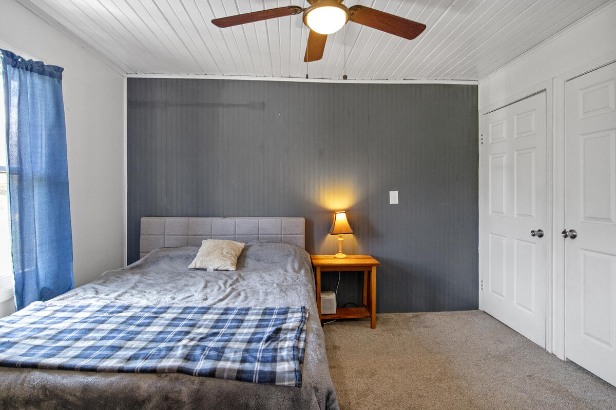 500 E 136th Street, Grant, MI, 49327-9655