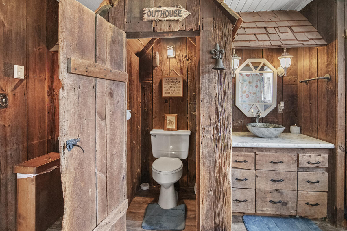 500 E 136th Street, Grant, MI, 49327-9655