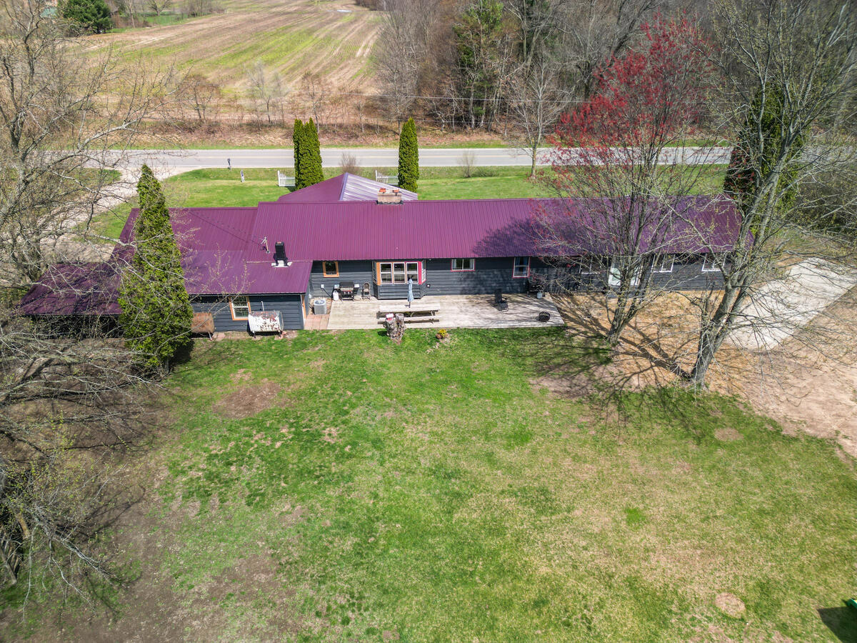 500 E 136th Street, Grant, MI, 49327-9655