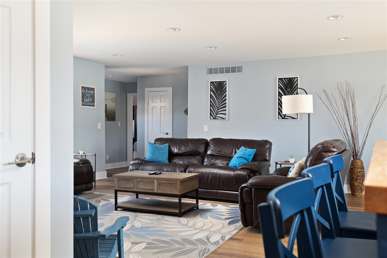 21557 Lake Street, Cassopolis, MI, 49031-9321