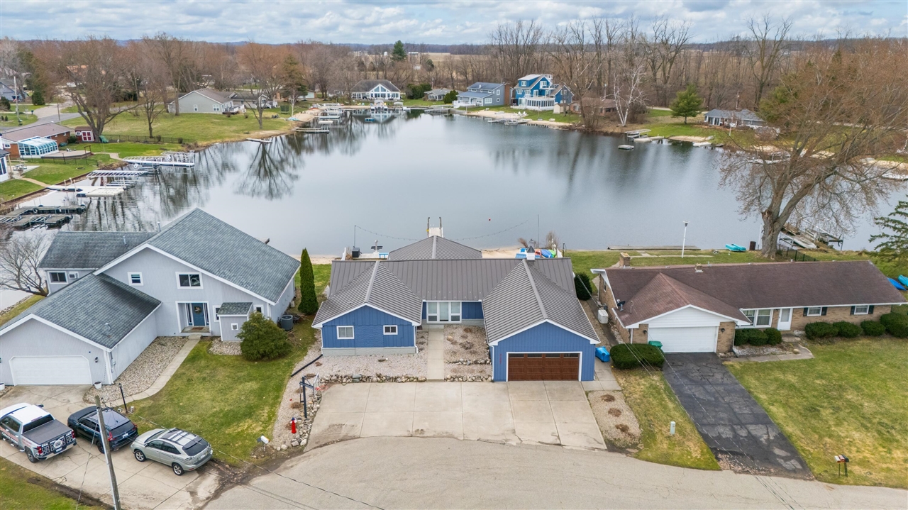 21557 Lake Street, Cassopolis, MI, 49031-9321