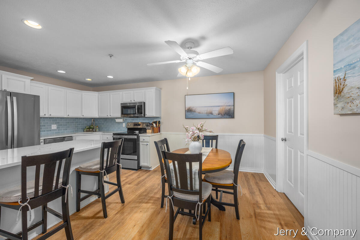 12265 S Crystal Waters Drive UNIT&nbsp;2, Holland, MI, 49424-8118