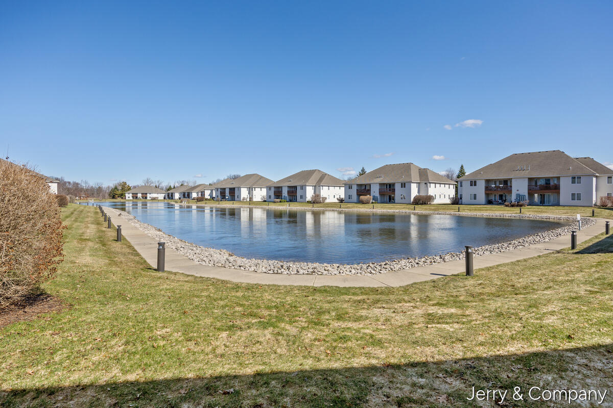 12265 S Crystal Waters Drive UNIT&nbsp;2, Holland, MI, 49424-8118