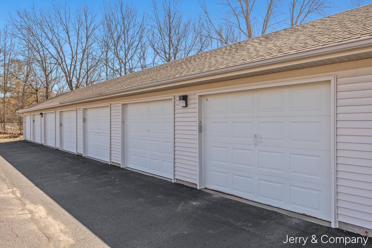 12265 S Crystal Waters Drive UNIT&nbsp;2, Holland, MI, 49424-8118