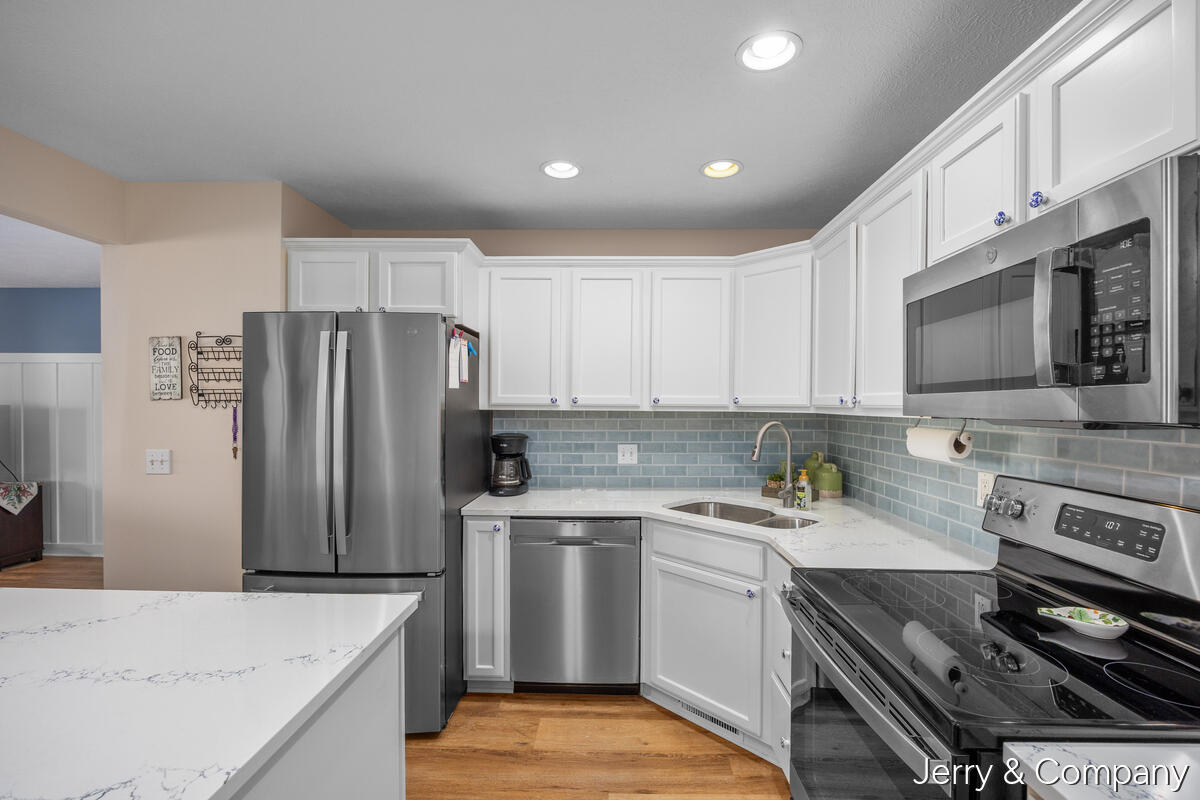 12265 S Crystal Waters Drive UNIT&nbsp;2, Holland, MI, 49424-8118