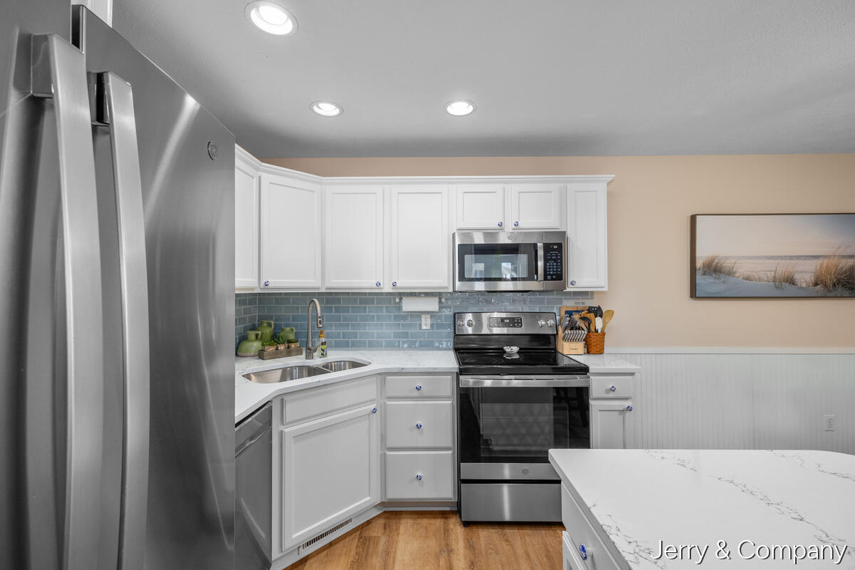 12265 S Crystal Waters Drive UNIT&nbsp;2, Holland, MI, 49424-8118