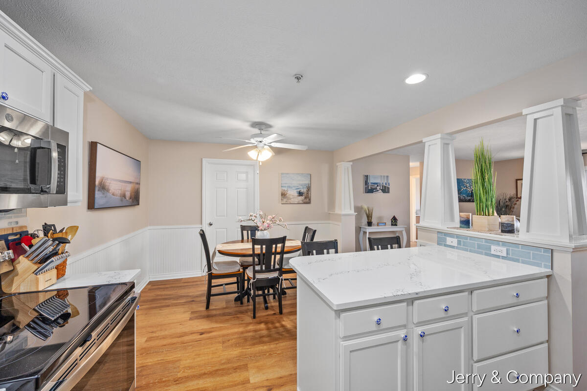 12265 S Crystal Waters Drive UNIT&nbsp;2, Holland, MI, 49424-8118