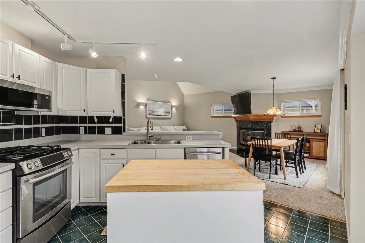 439 Sommerset Court, Ann Arbor, MI, 48103-9294