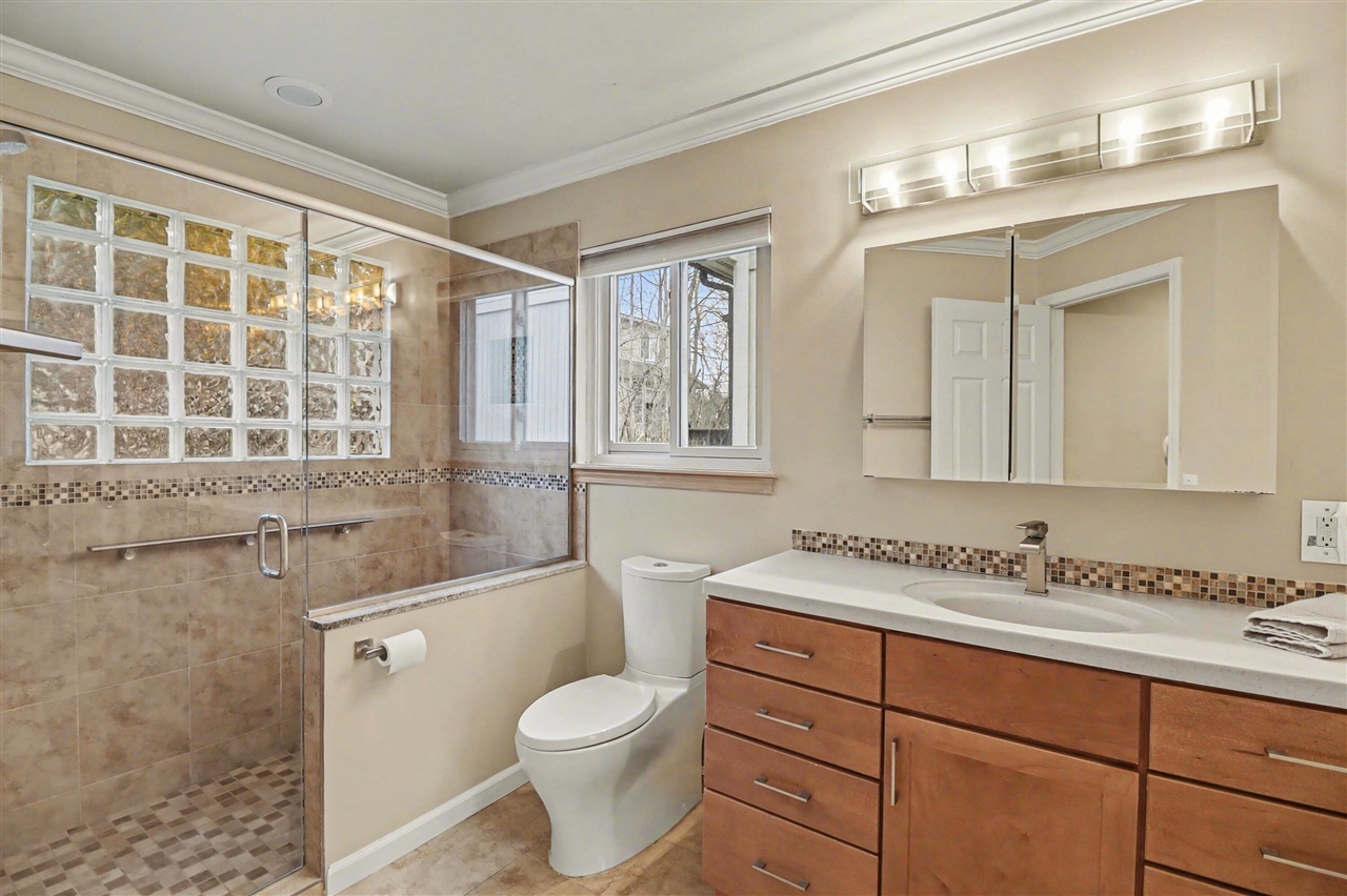 439 Sommerset Court, Ann Arbor, MI, 48103-9294