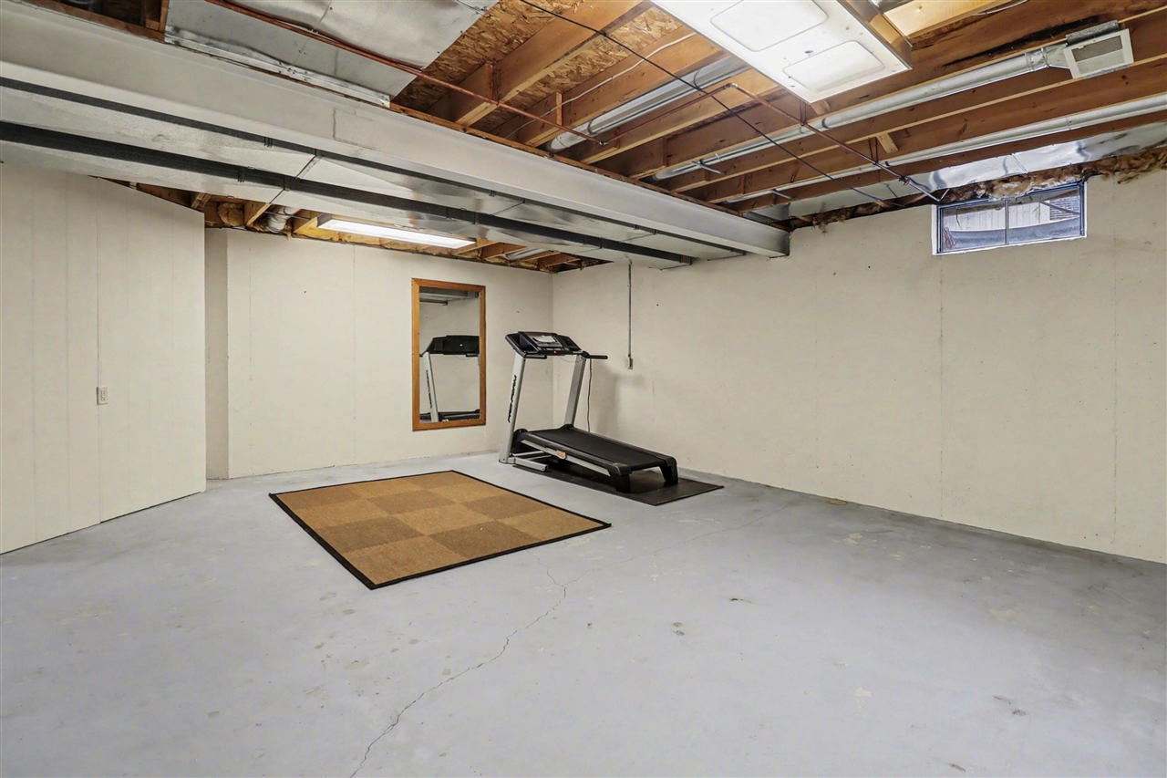 439 Sommerset Court, Ann Arbor, MI, 48103-9294