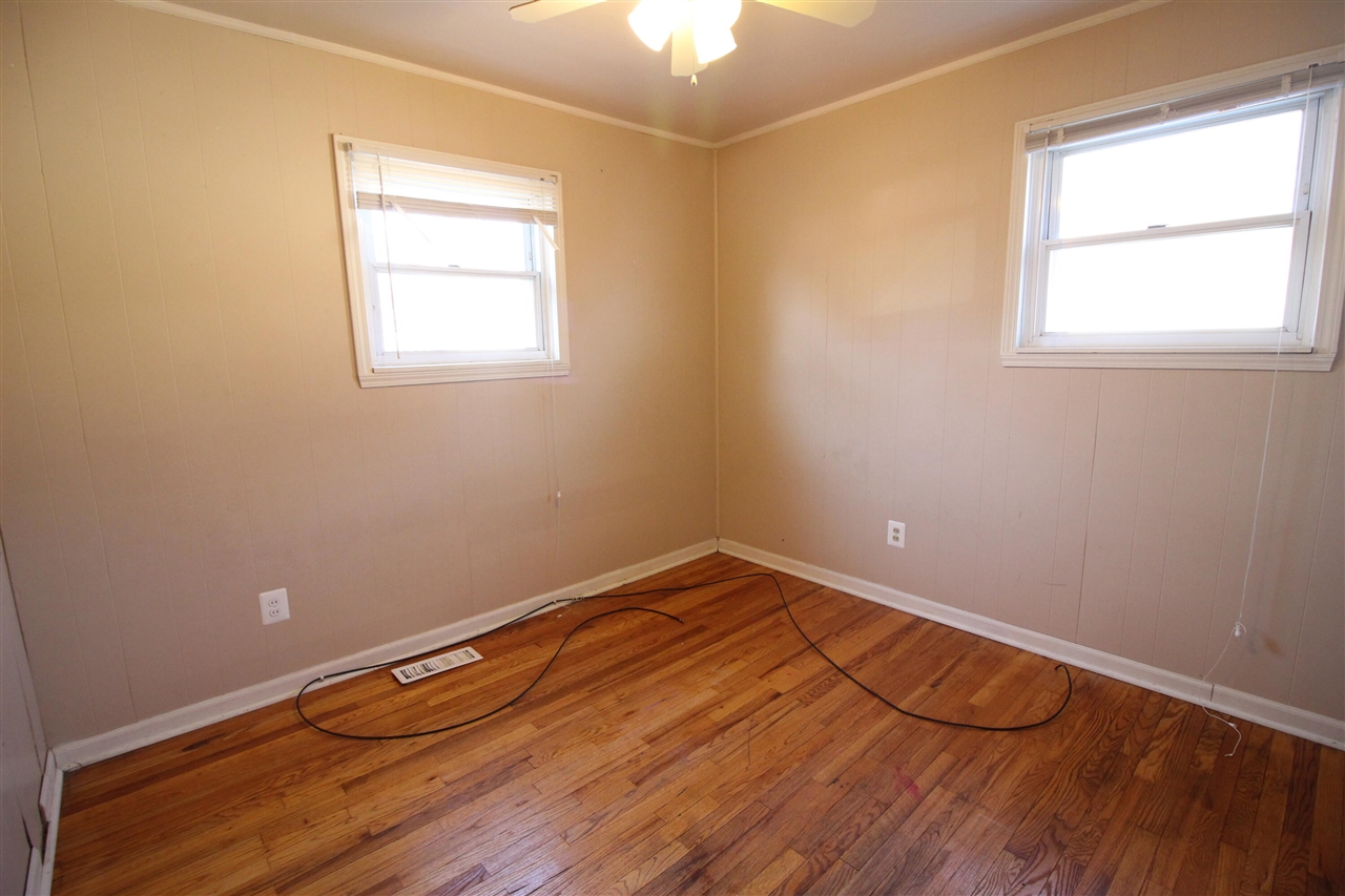 7521 Katherine Street, Taylor, MI, 48180-2596