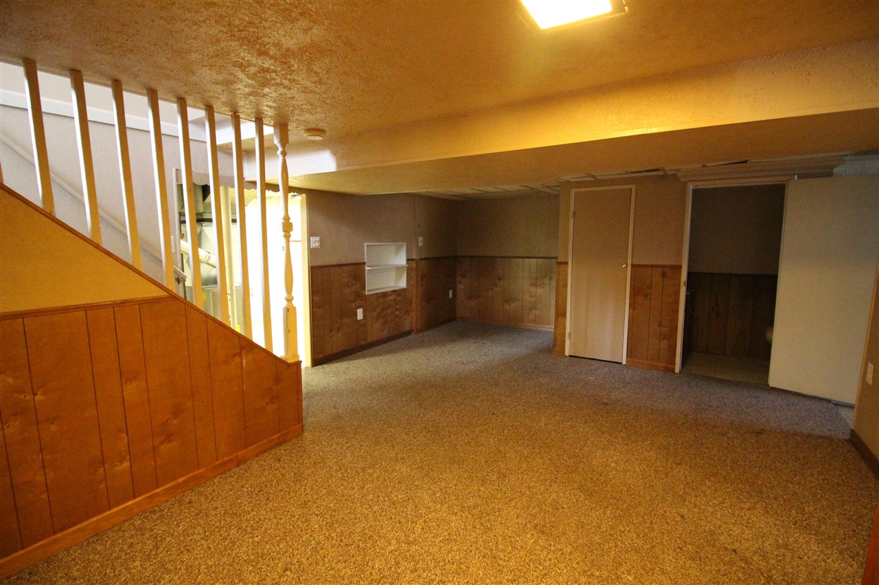 7521 Katherine Street, Taylor, MI, 48180-2596