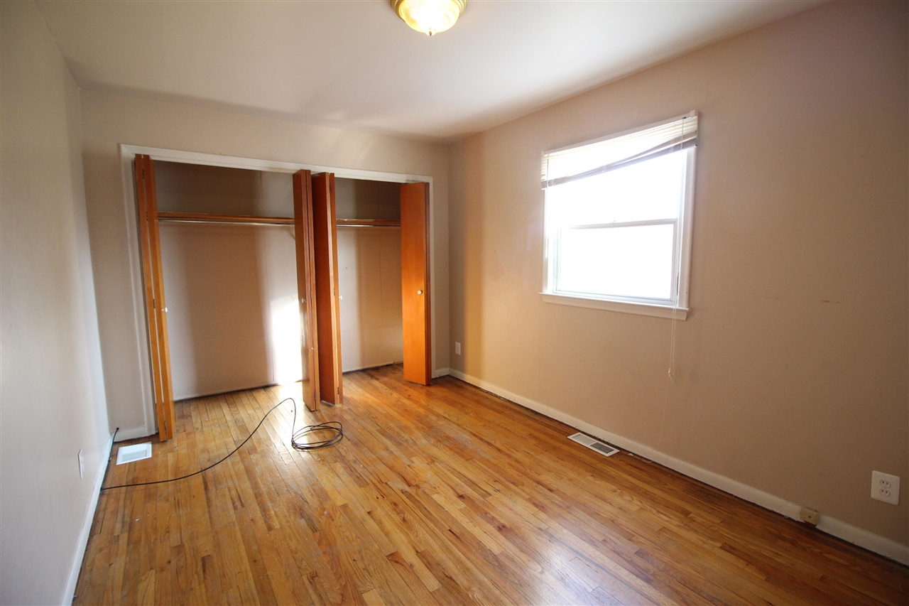 7521 Katherine Street, Taylor, MI, 48180-2596