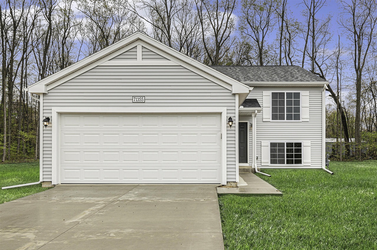 1013 Foxglove Avenue, Vicksburg, MI, 49097