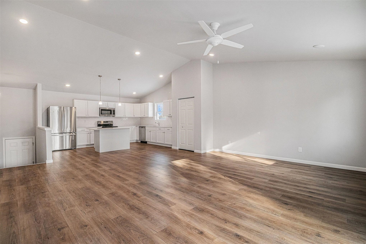 1013 Foxglove Avenue, Vicksburg, MI, 49097