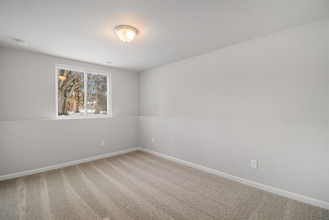 1013 Foxglove Avenue, Vicksburg, MI, 49097