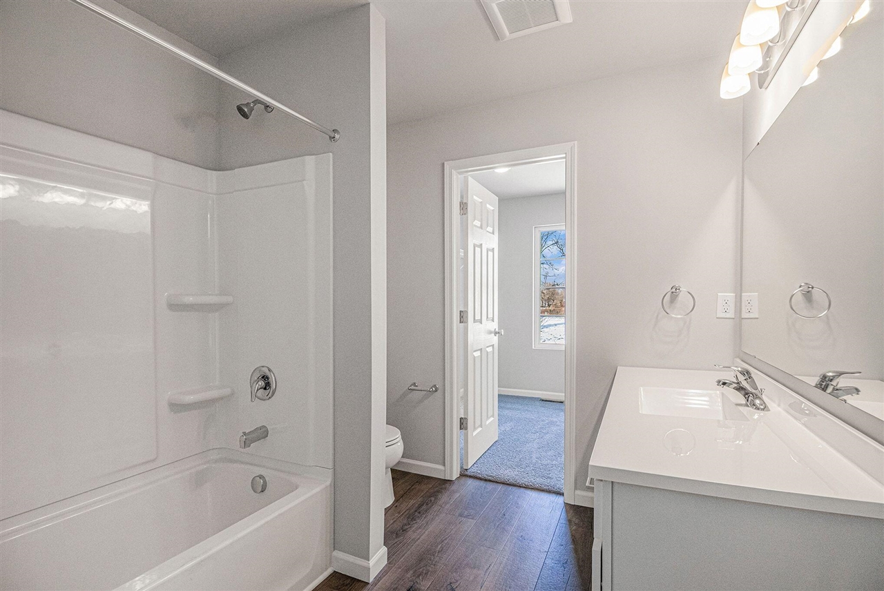 1013 Foxglove Avenue, Vicksburg, MI, 49097