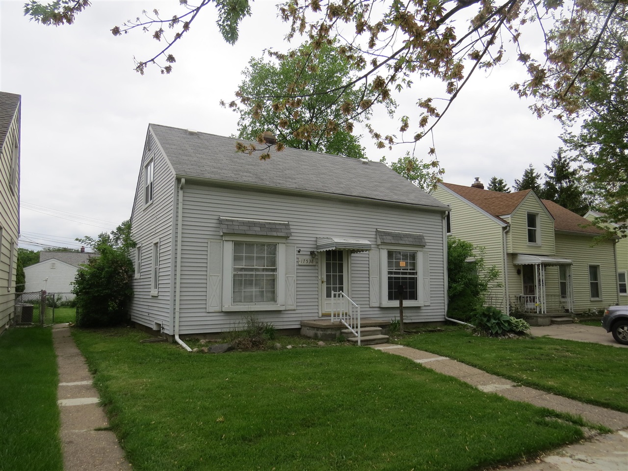 17538 Matthews Street, Riverview, MI, 48193-4729