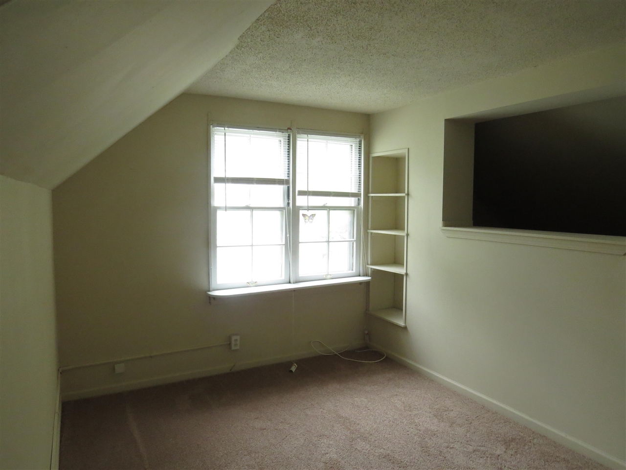 17538 Matthews Street, Riverview, MI, 48193-4729