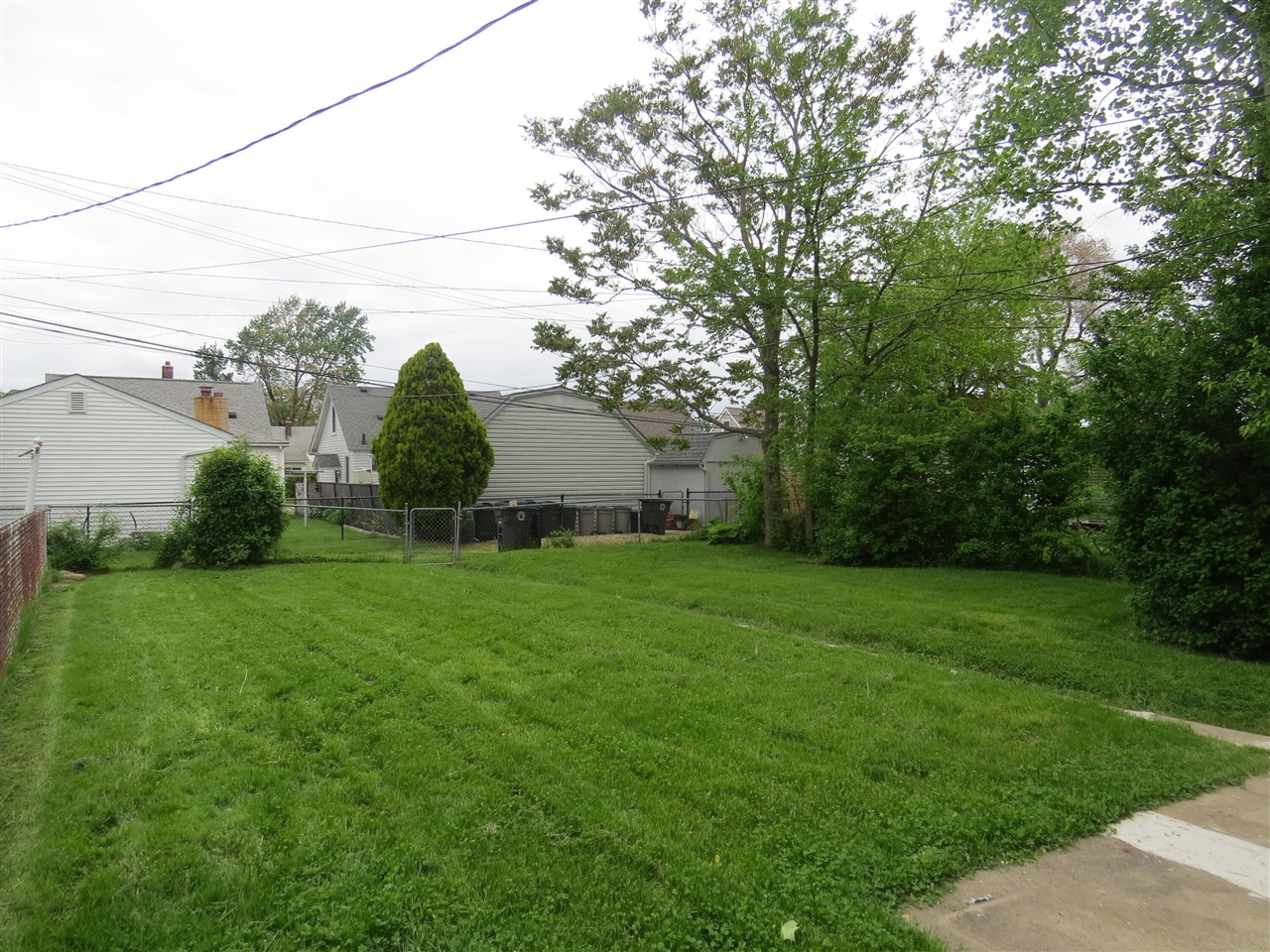 17538 Matthews Street, Riverview, MI, 48193-4729