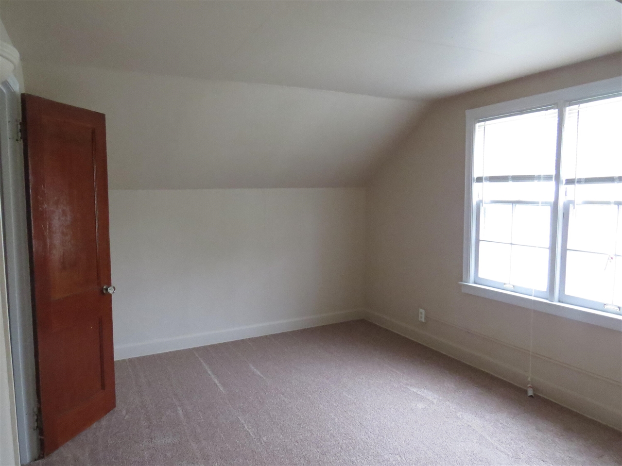 17538 Matthews Street, Riverview, MI, 48193-4729