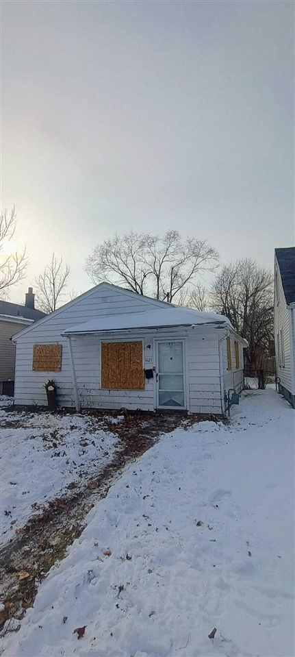 6121 Plainview Avenue, Detroit, MI, 48228-3924