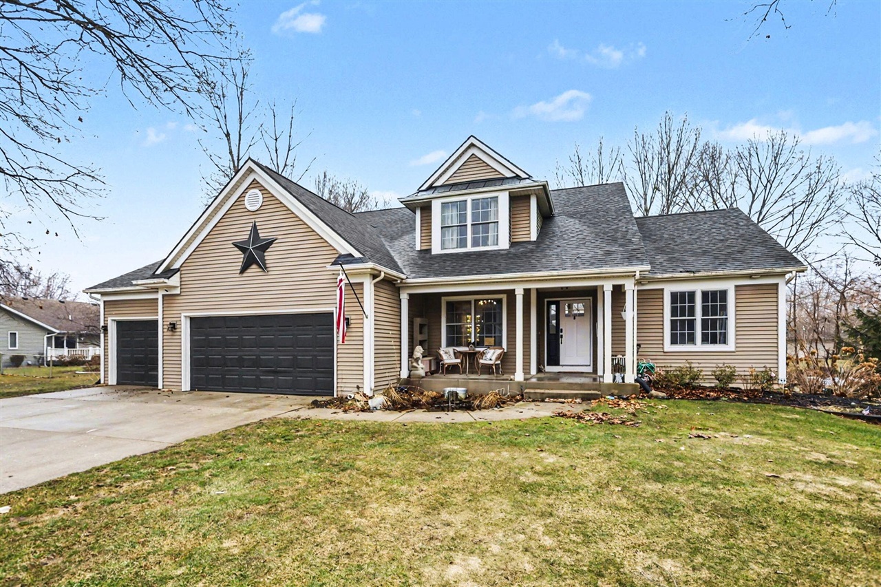 Homes for sale in Edwardsburg, MI | 69739 Roy Dr, Edwardsburg, MI 49112 | MLS# 70519717