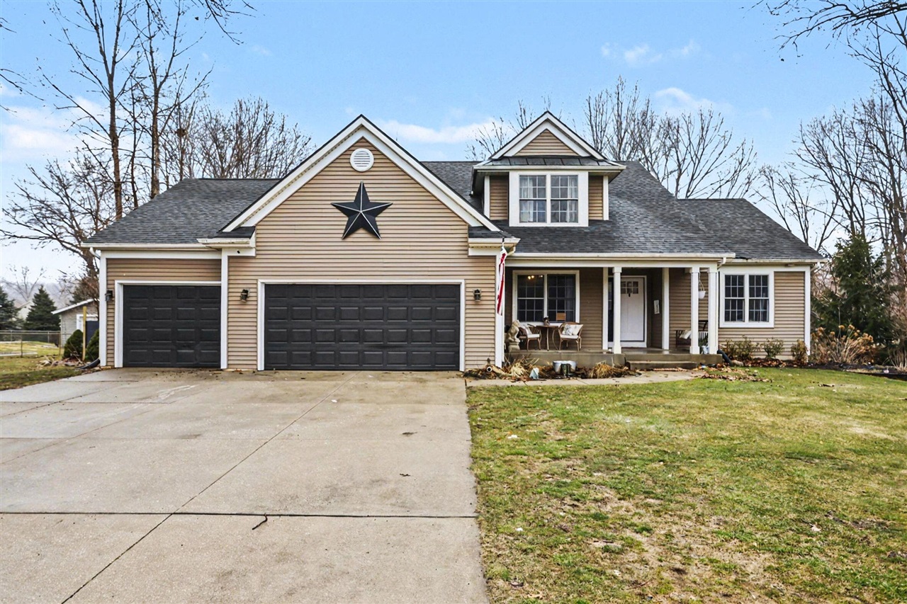 Homes for sale in Edwardsburg, MI | 69739 Roy Dr, Edwardsburg, MI 49112 | MLS# 70519717