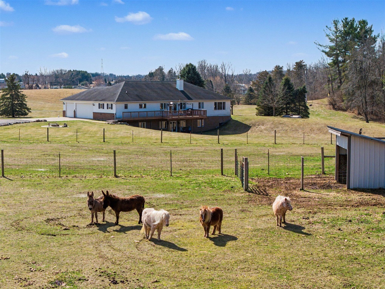 Homes for sale in Manchester, MI | 8600 Whippoorwill Ln, Manchester, MI 48158 | MLS# 70519726