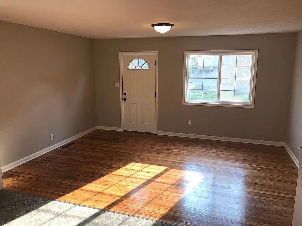 5647 Averill Avenue, Grand Rapids, MI, 49548-5708