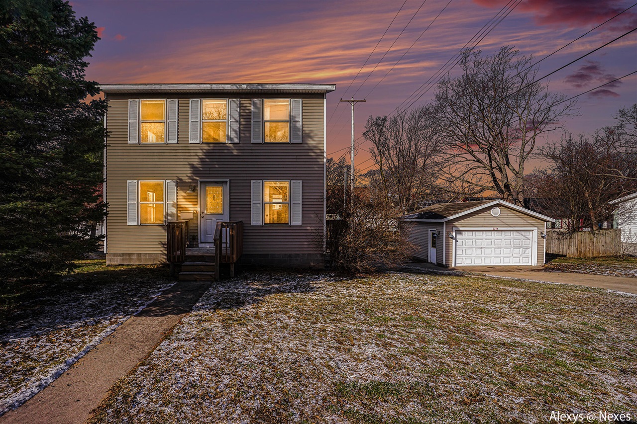 2271 Mccracken Street, Muskegon, MI, 49441-1456