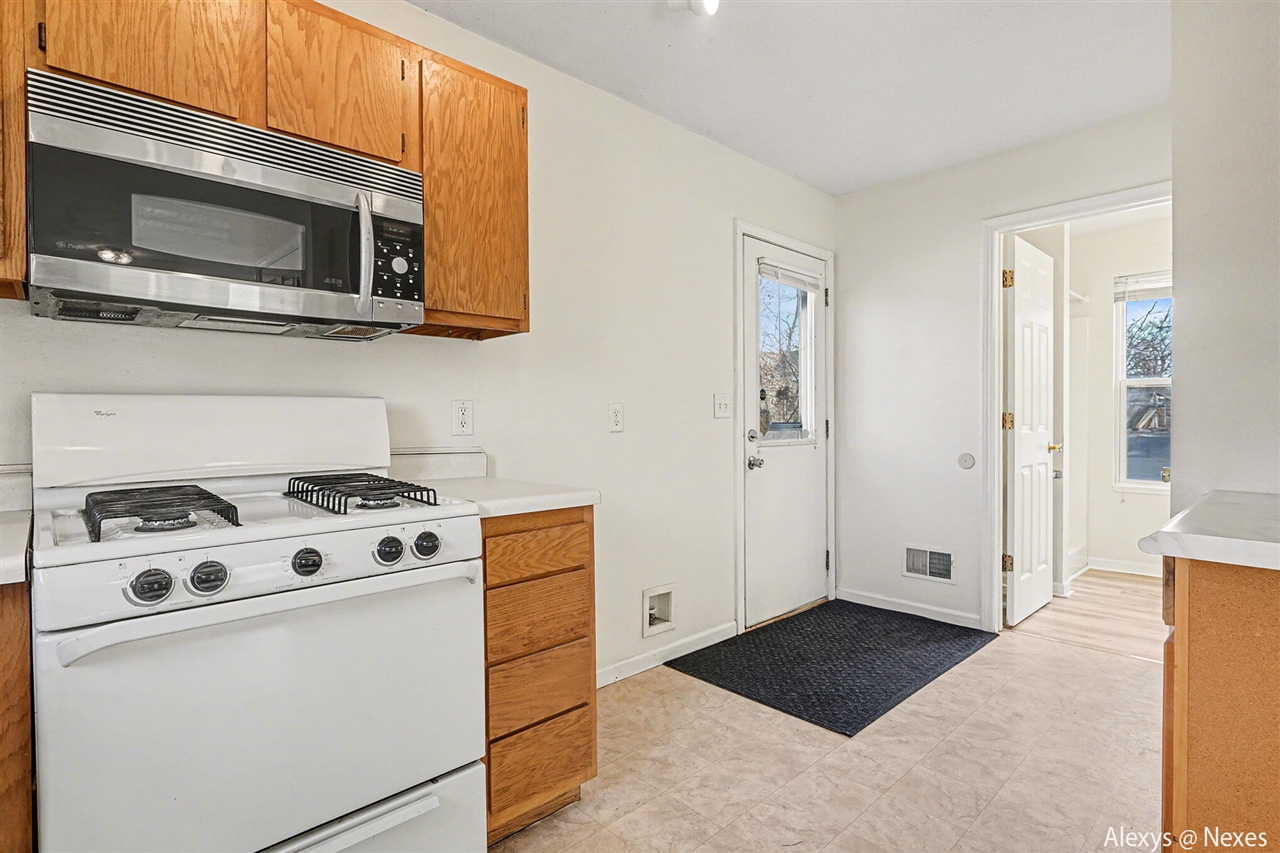 2271 Mccracken Street, Muskegon, MI, 49441-1456