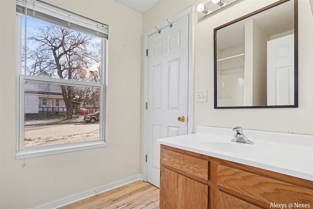 2271 Mccracken Street, Muskegon, MI, 49441-1456