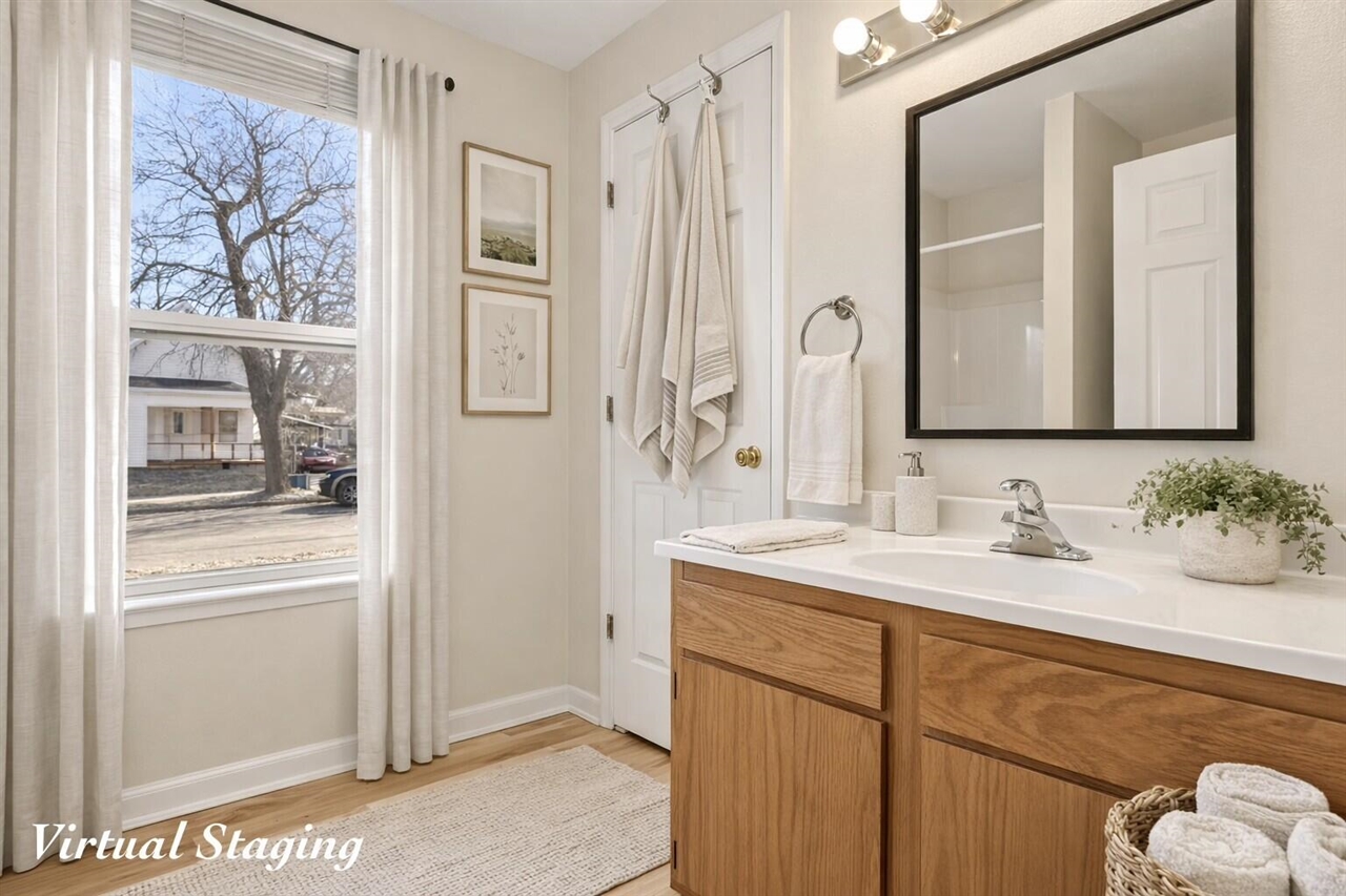 2271 Mccracken Street, Muskegon, MI, 49441-1456