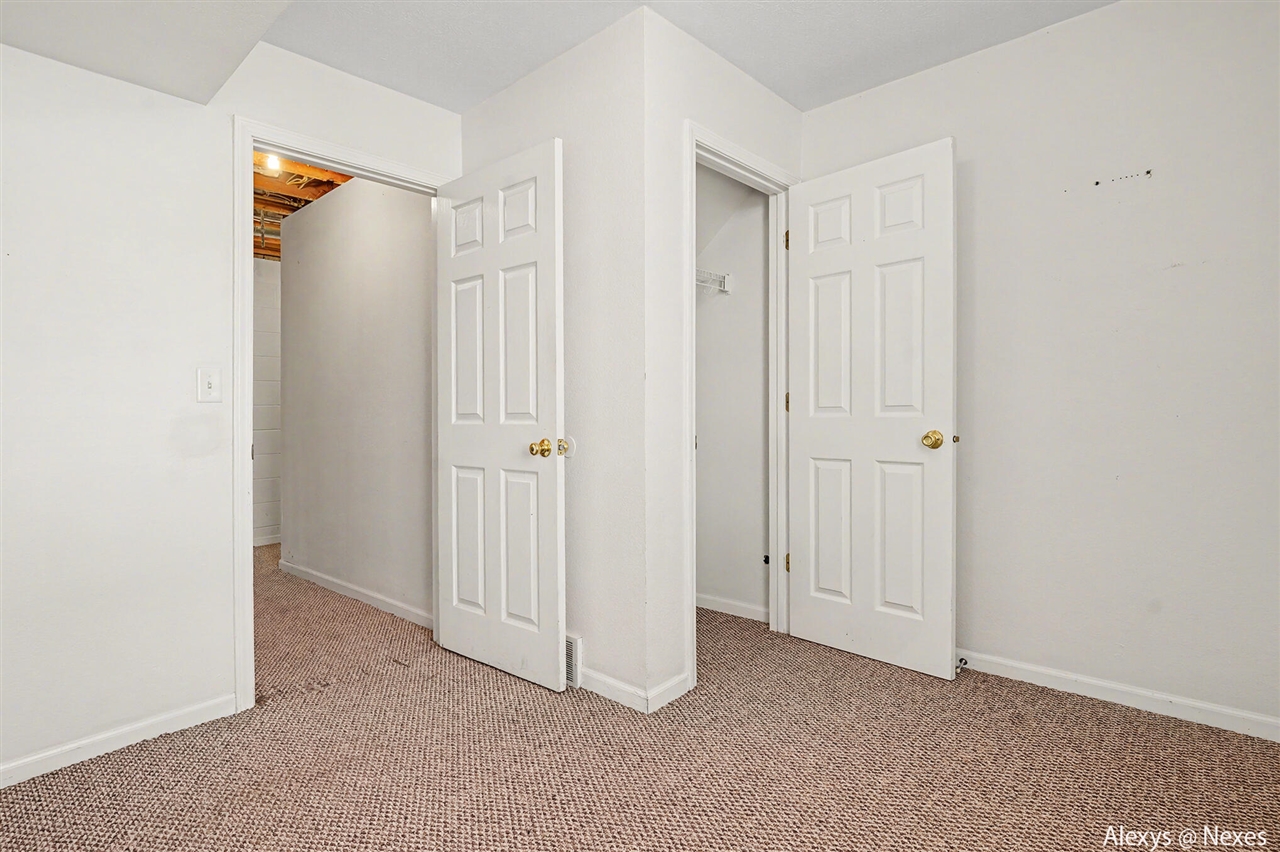 2271 Mccracken Street, Muskegon, MI, 49441-1456