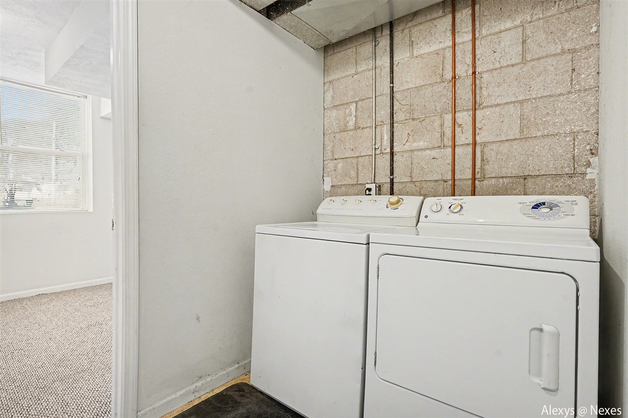 2271 Mccracken Street, Muskegon, MI, 49441-1456