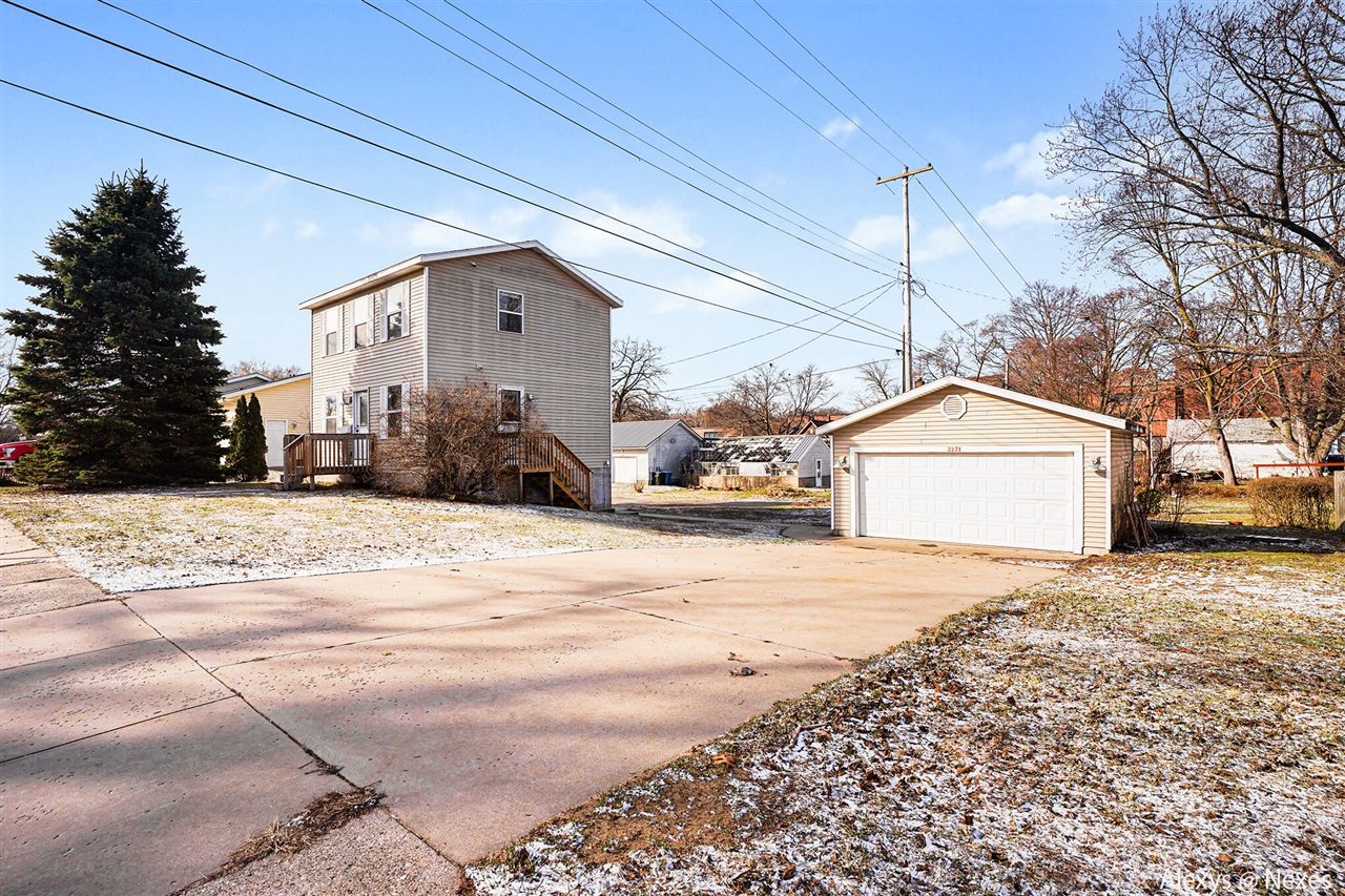 2271 Mccracken Street, Muskegon, MI, 49441-1456