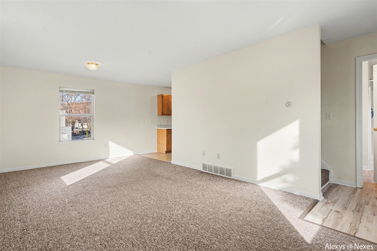 2271 Mccracken Street, Muskegon, MI, 49441-1456