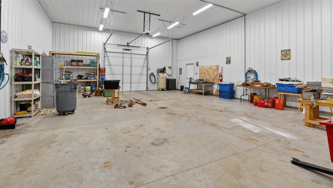 5717 Maple Ridge Road, Sterling, MI, 48659-9210