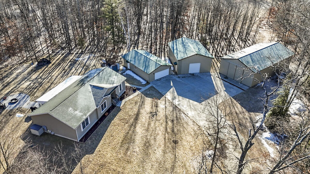 5717 Maple Ridge Road, Sterling, MI, 48659-9210