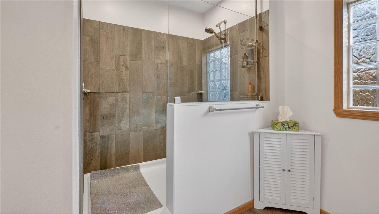 5717 Maple Ridge Road, Sterling, MI, 48659-9210