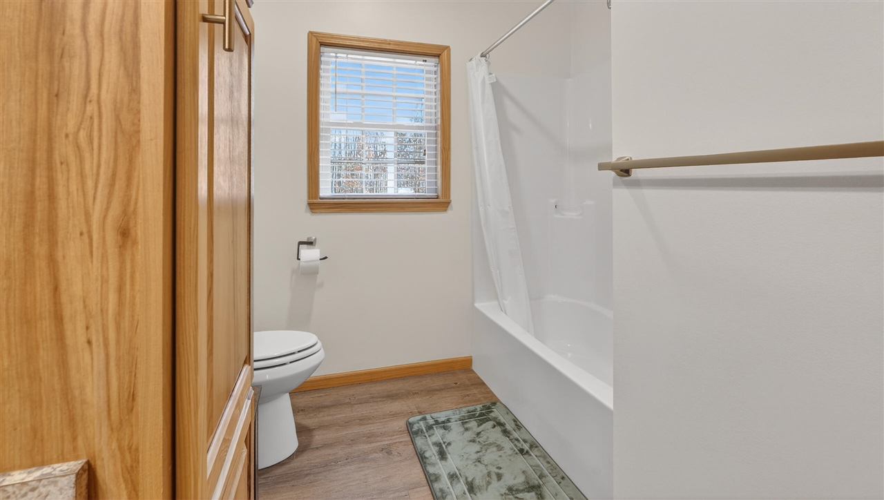 5717 Maple Ridge Road, Sterling, MI, 48659-9210