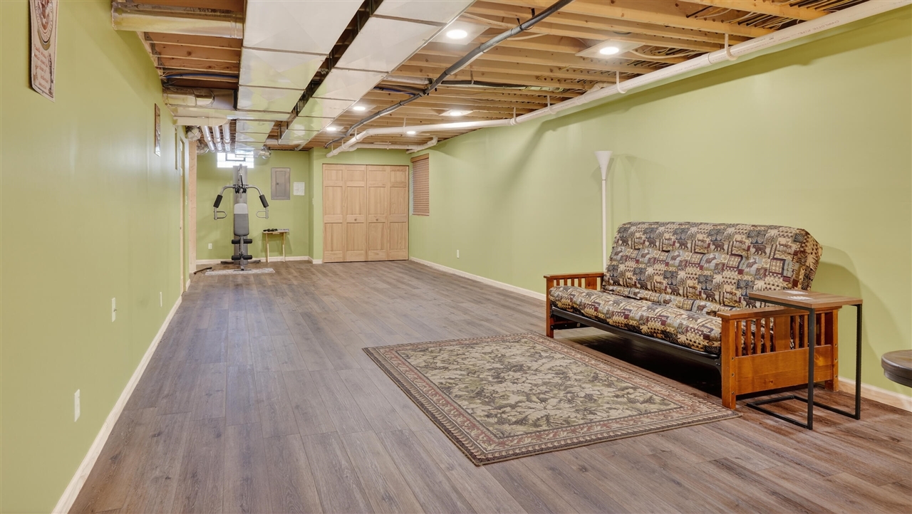 5717 Maple Ridge Road, Sterling, MI, 48659-9210