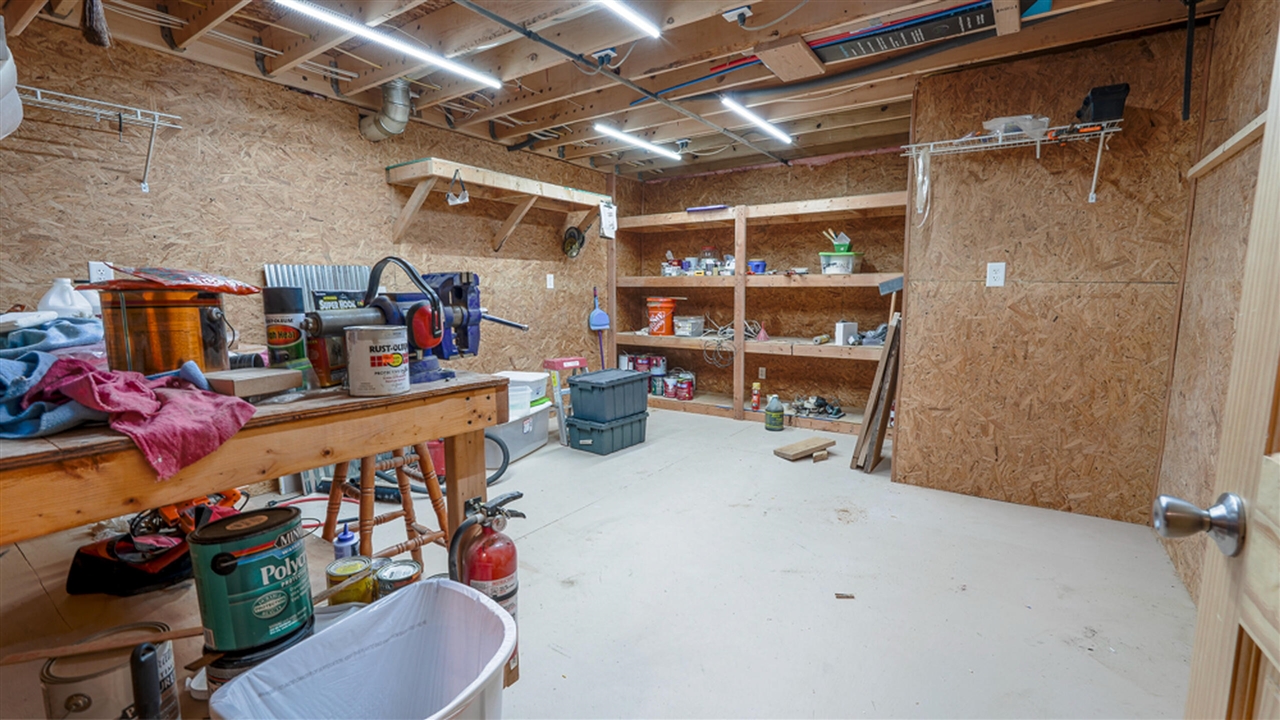 5717 Maple Ridge Road, Sterling, MI, 48659-9210