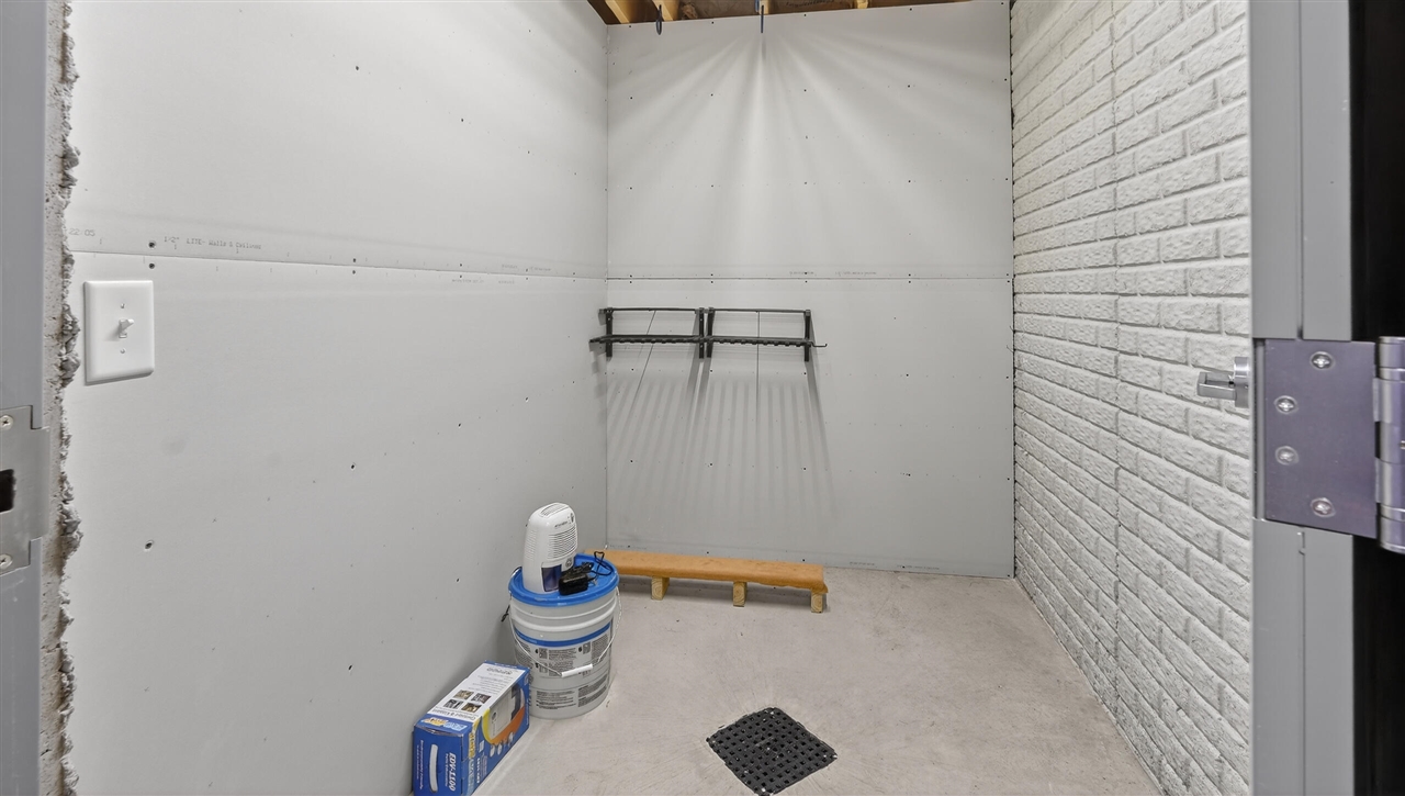 5717 Maple Ridge Road, Sterling, MI, 48659-9210