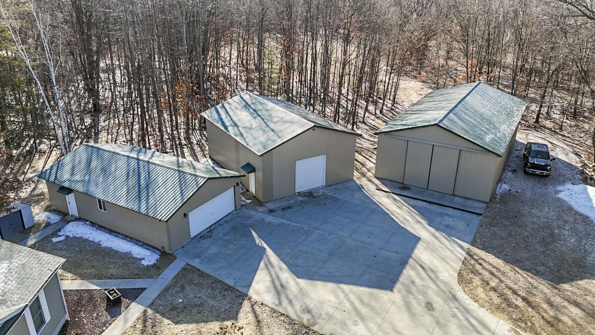 5717 Maple Ridge Road, Sterling, MI, 48659-9210