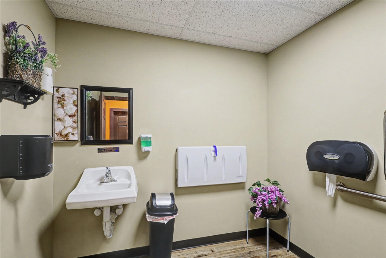 3883 W Carleton Road, Hillsdale, MI, 49242-5051