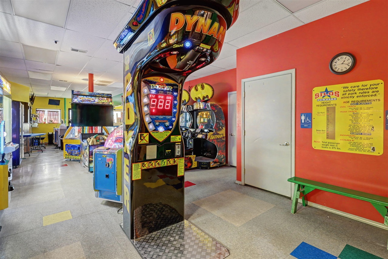 3883 W Carleton Road, Hillsdale, MI, 49242-5051