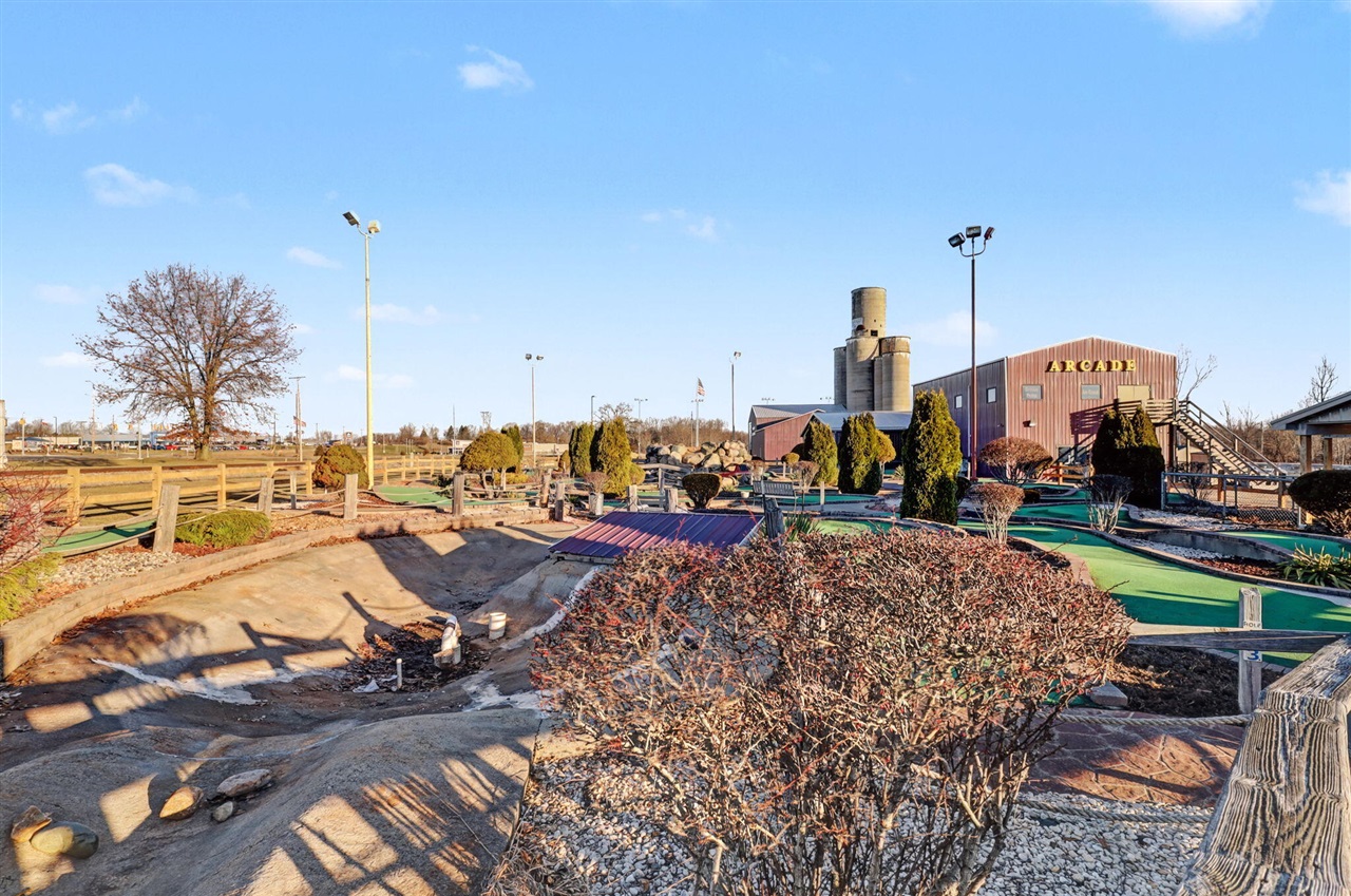 3883 W Carleton Road, Hillsdale, MI, 49242-5051